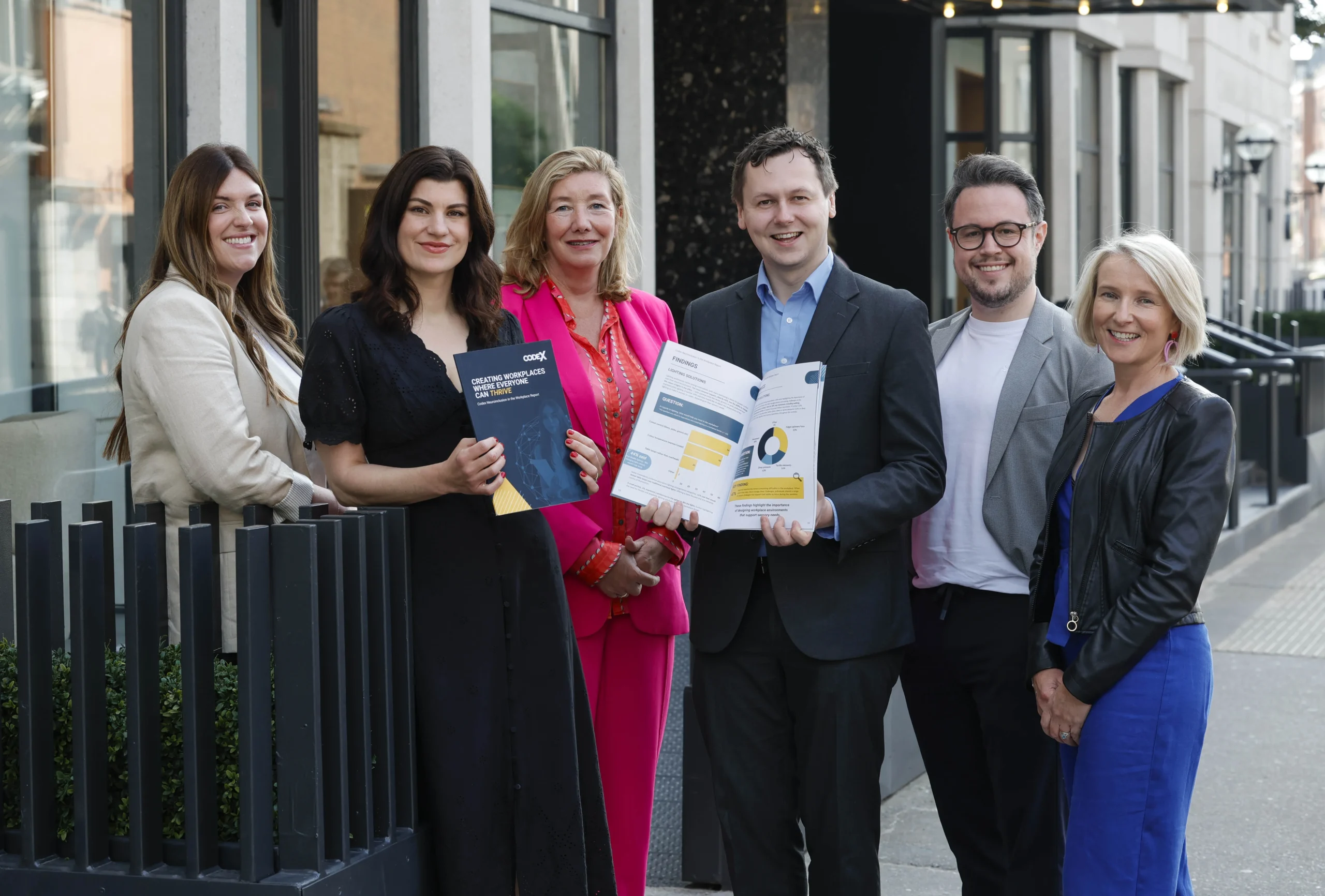 cmc990608a-15_54582176853_o